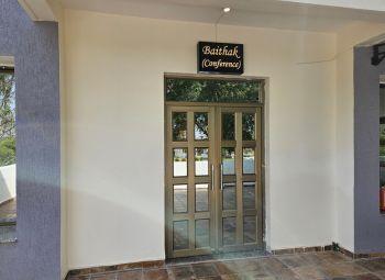 Outdoor resort grounds at Choice Resort Bhopal for corporate events