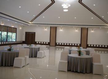 Lush garden and event ambience at Choice Resort Bhopal