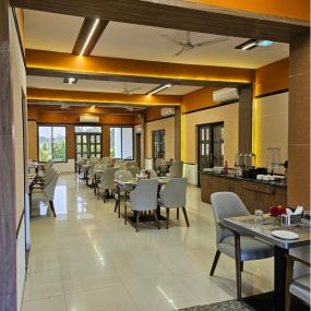 Choice Resort Bhopal - Flavour Restaurant gourmet cuisine Choice Resort Bhopal - Flavour Restaurant cuisine presentation and gourmet dishes